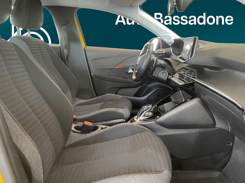 Peugeot 208 vaihtoauto