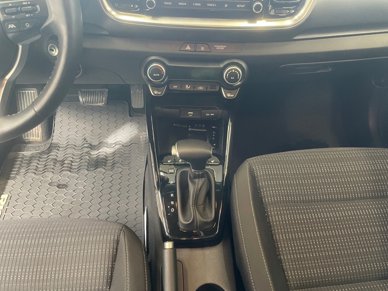 Kia Stonic vaihtoauto