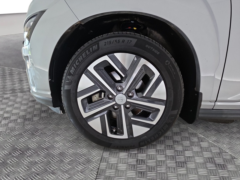 Hyundai Kona vaihtoauto