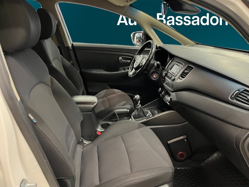 Kia Carens vaihtoauto