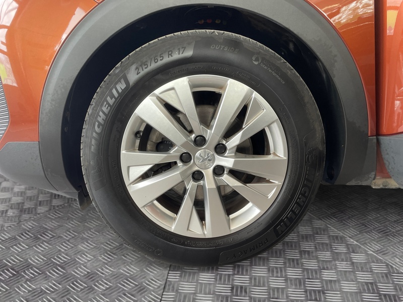 Peugeot 5008 vaihtoauto