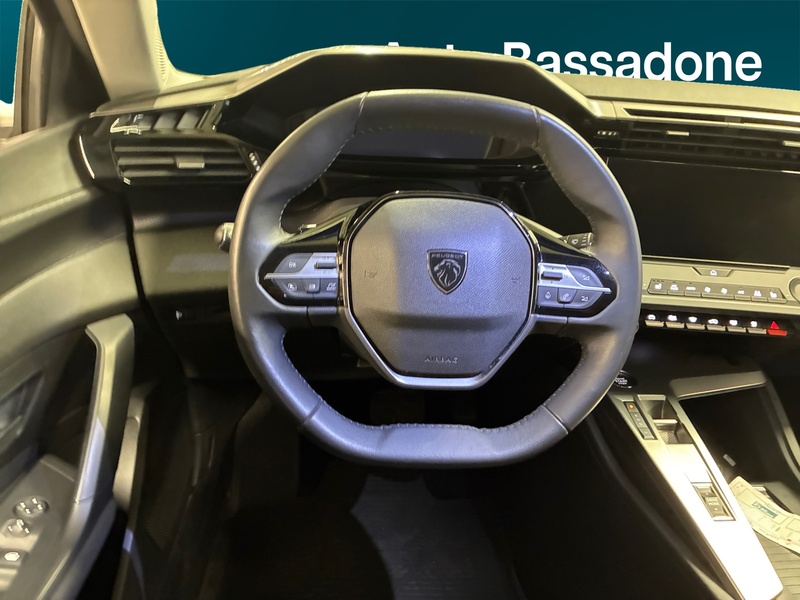 Peugeot 308 vaihtoauto