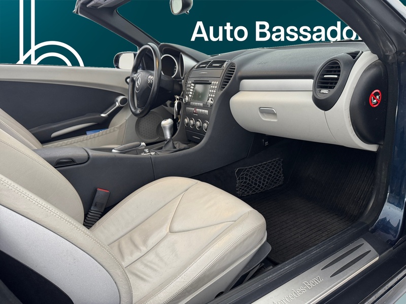 Mercedes-Benz SLK vaihtoauto