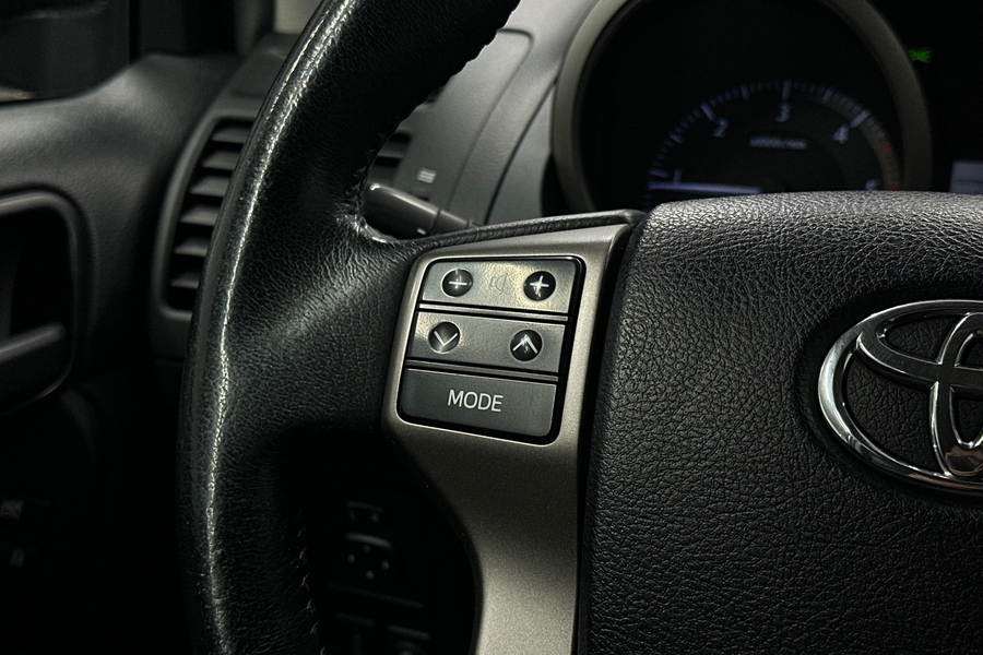 Toyota Land Cruiser vaihtoauto