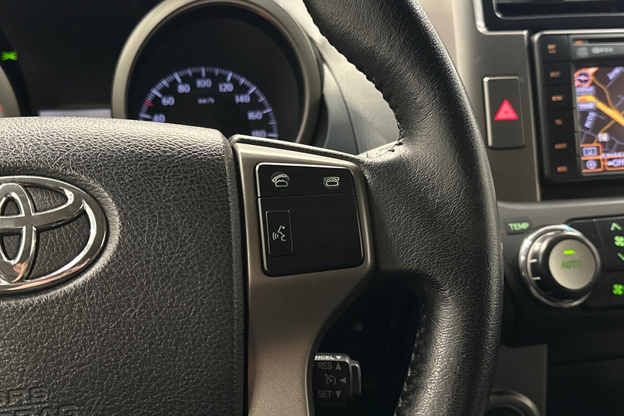 Toyota Land Cruiser vaihtoauto