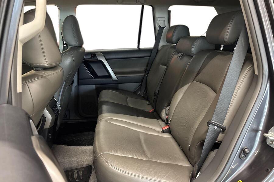 Toyota Land Cruiser vaihtoauto