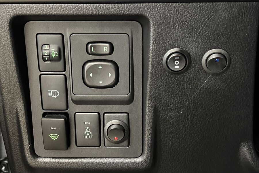 Toyota Land Cruiser vaihtoauto