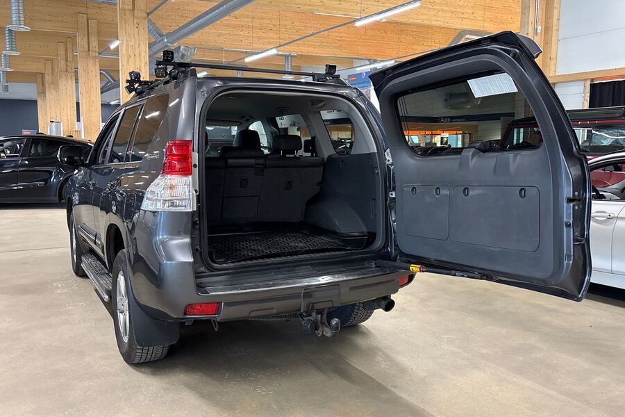 Toyota Land Cruiser vaihtoauto
