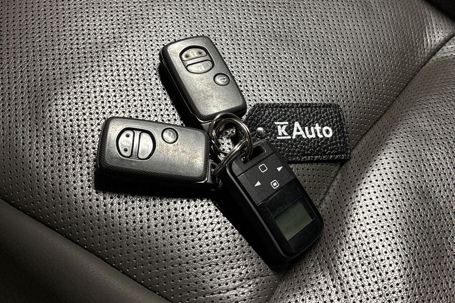 Toyota Land Cruiser vaihtoauto