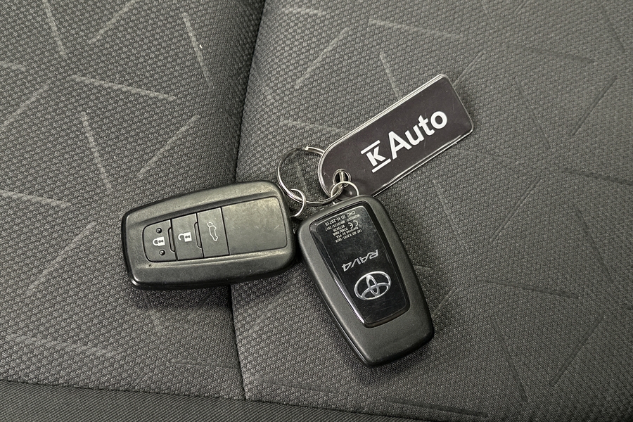 Toyota RAV4 vaihtoauto