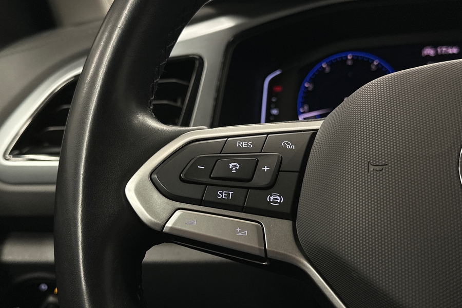 Volkswagen T-Roc vaihtoauto