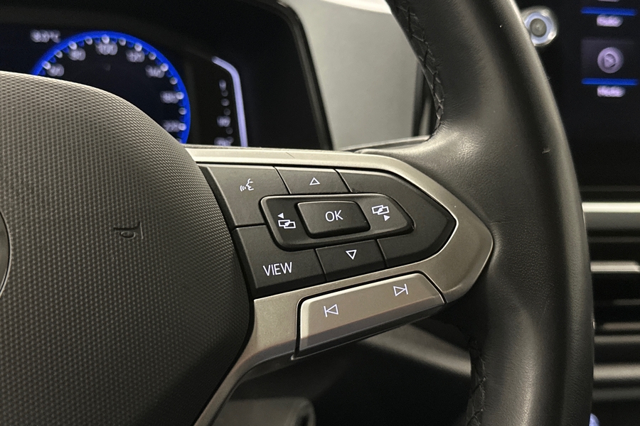 Volkswagen T-Roc vaihtoauto