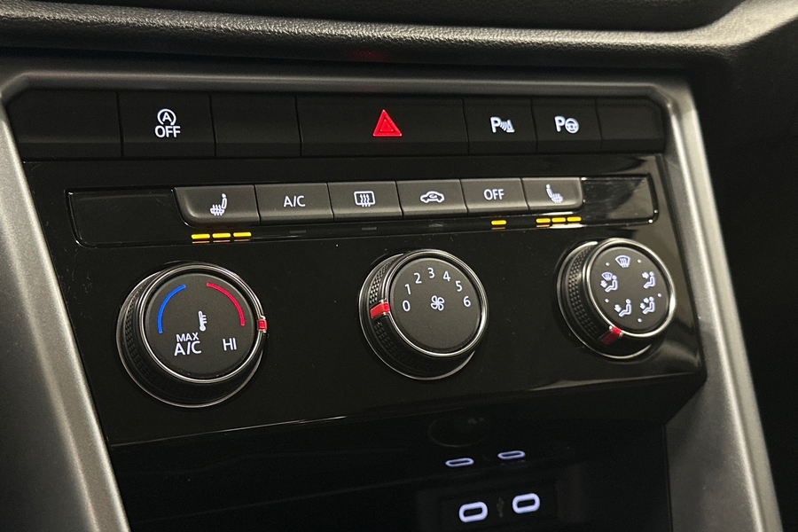 Volkswagen T-Roc vaihtoauto