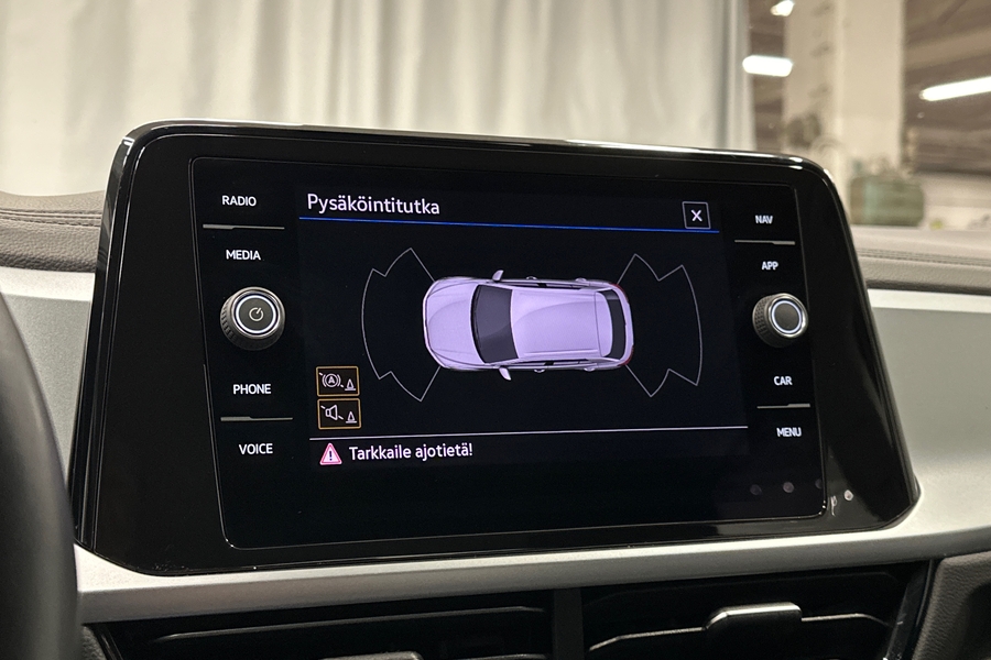 Volkswagen T-Roc vaihtoauto