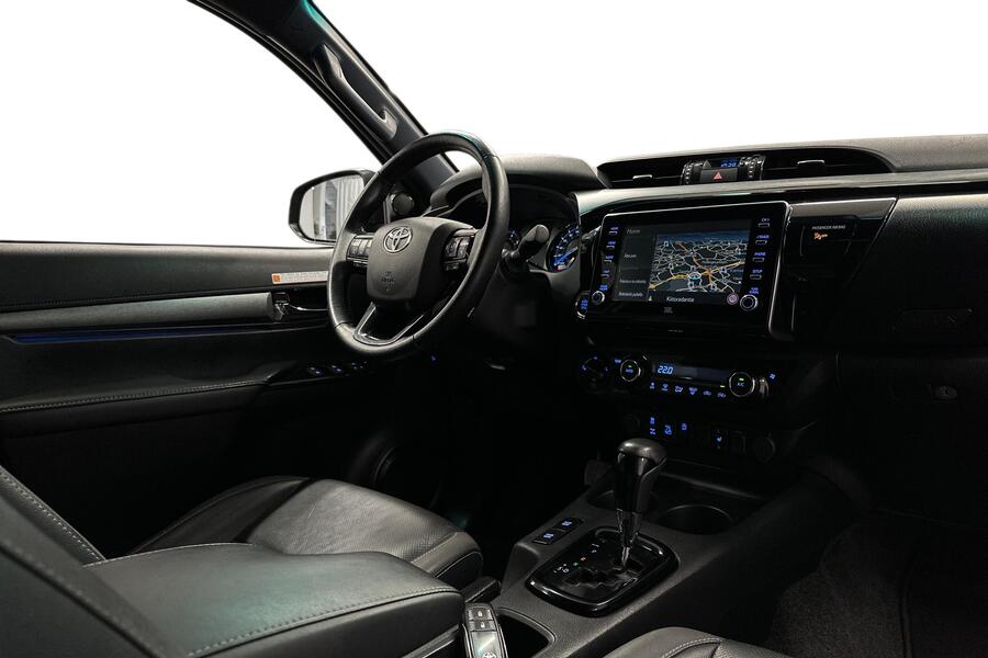 Toyota Hilux vaihtoauto