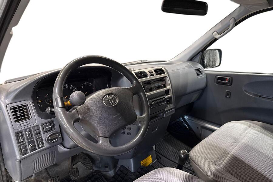 Toyota Hiace vaihtoauto