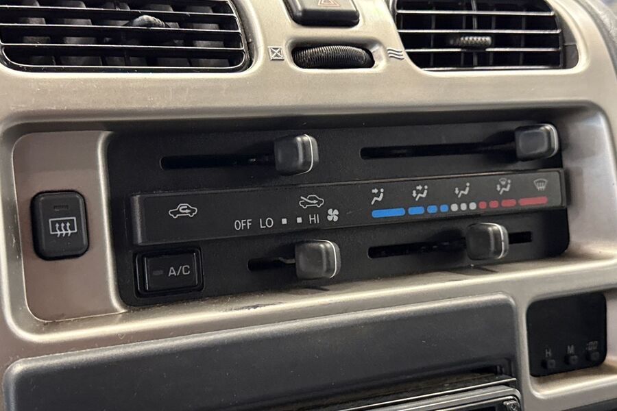 Toyota Hiace vaihtoauto