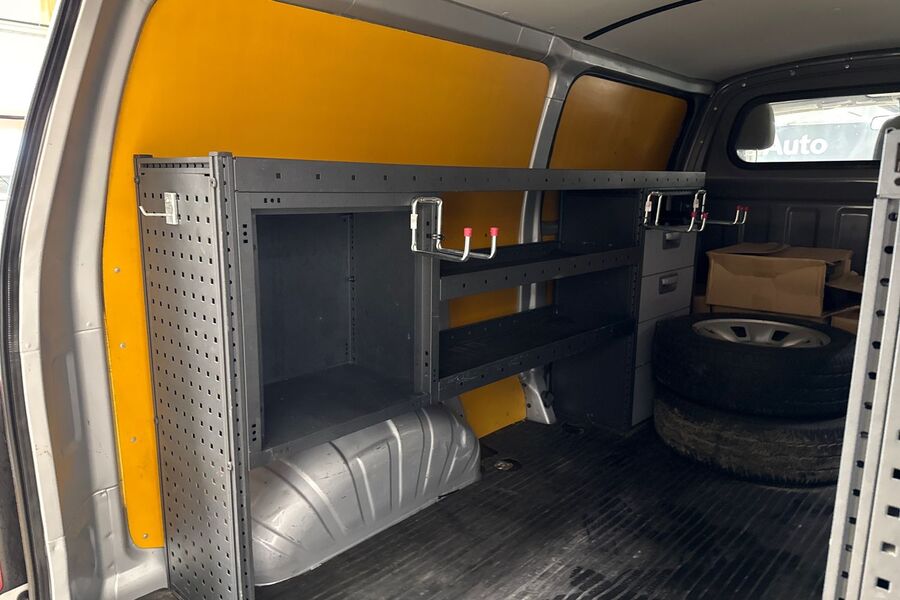 Toyota Hiace vaihtoauto