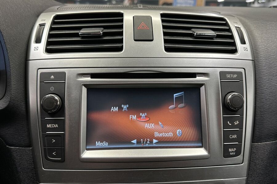 Toyota Avensis vaihtoauto