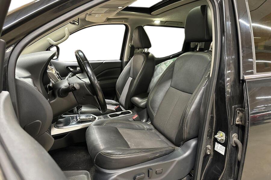 Nissan Navara vaihtoauto