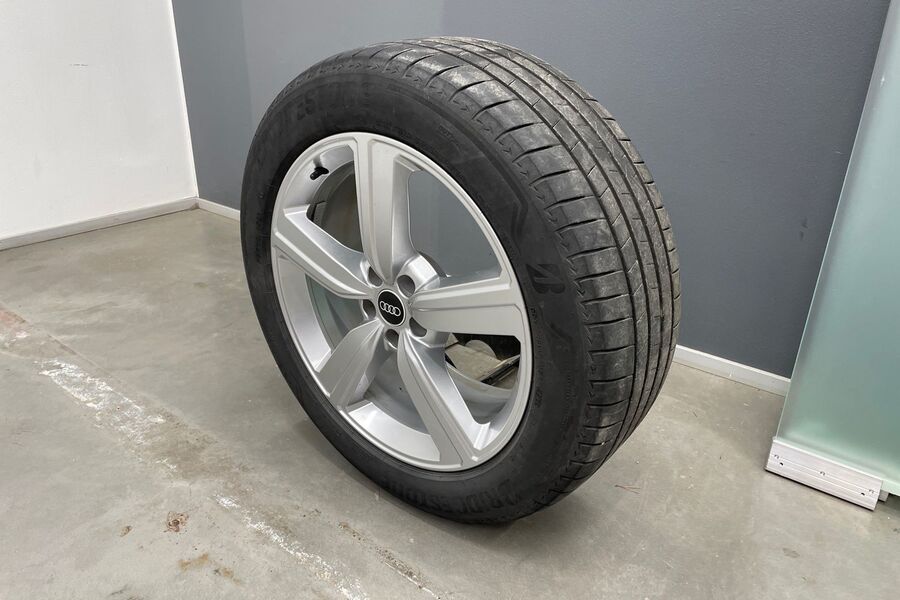 Audi e-tron vaihtoauto