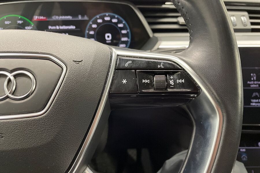 Audi e-tron vaihtoauto