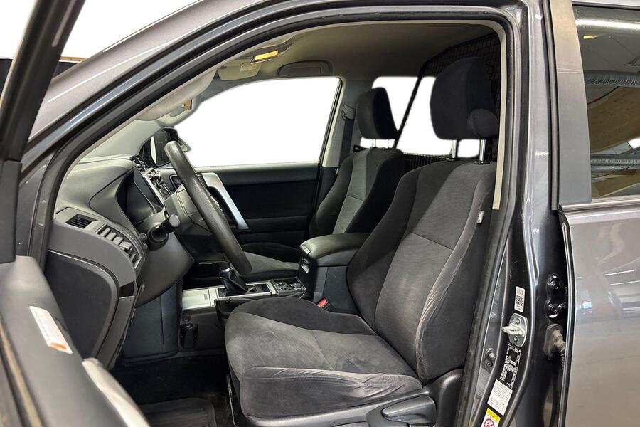 Toyota Land Cruiser vaihtoauto