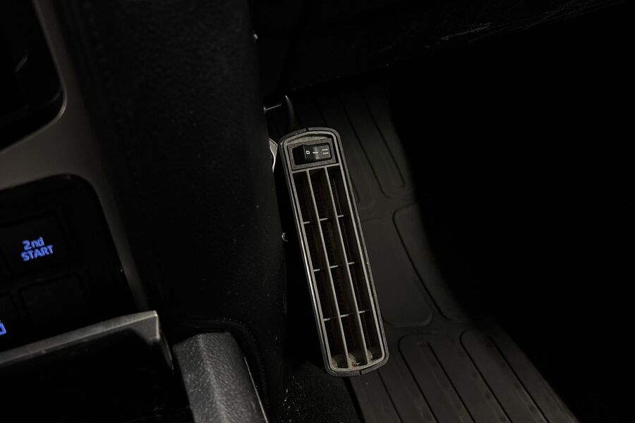 Toyota Land Cruiser vaihtoauto