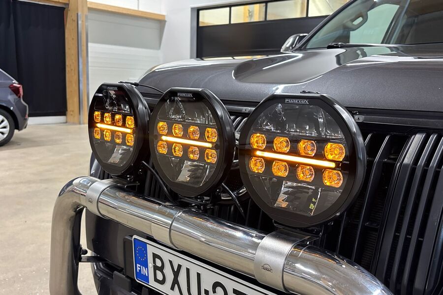 Toyota Land Cruiser vaihtoauto