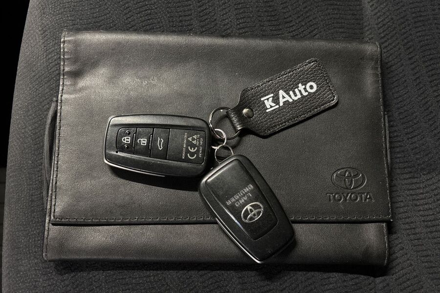 Toyota Land Cruiser vaihtoauto