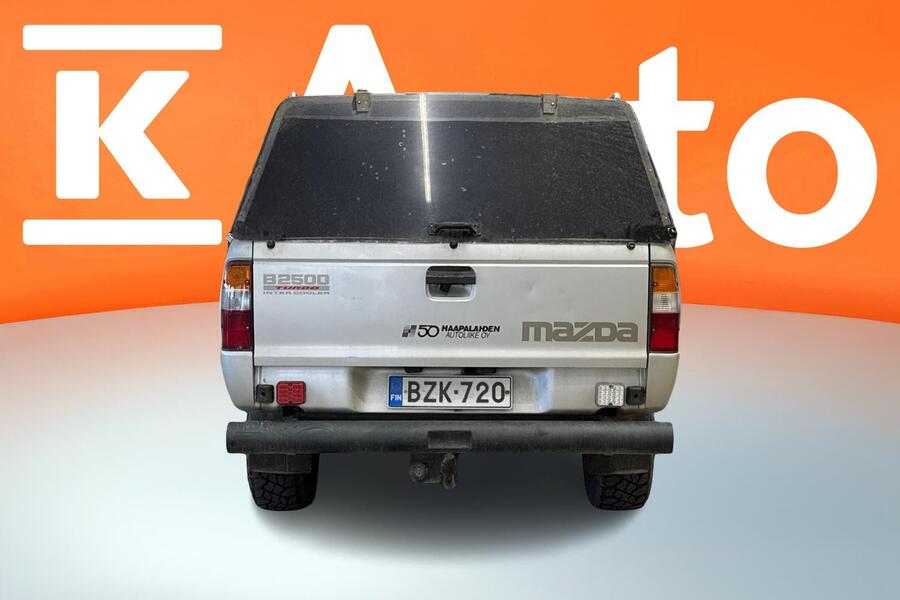 Mazda B2500 vaihtoauto