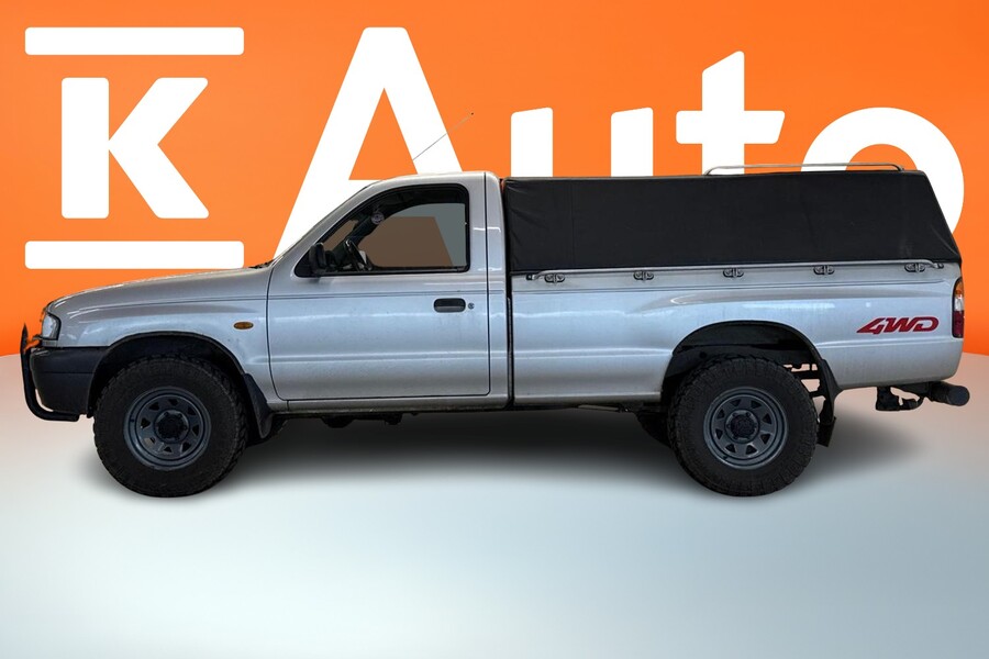 Mazda B2500 vaihtoauto