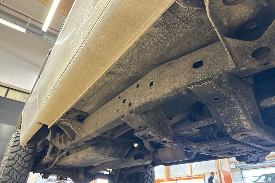 Mazda B2500 vaihtoauto