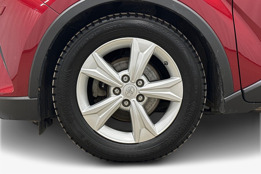 Toyota C-HR vaihtoauto