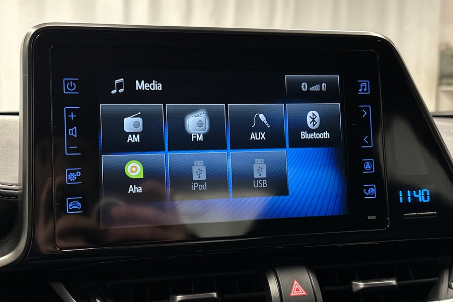 Toyota C-HR vaihtoauto