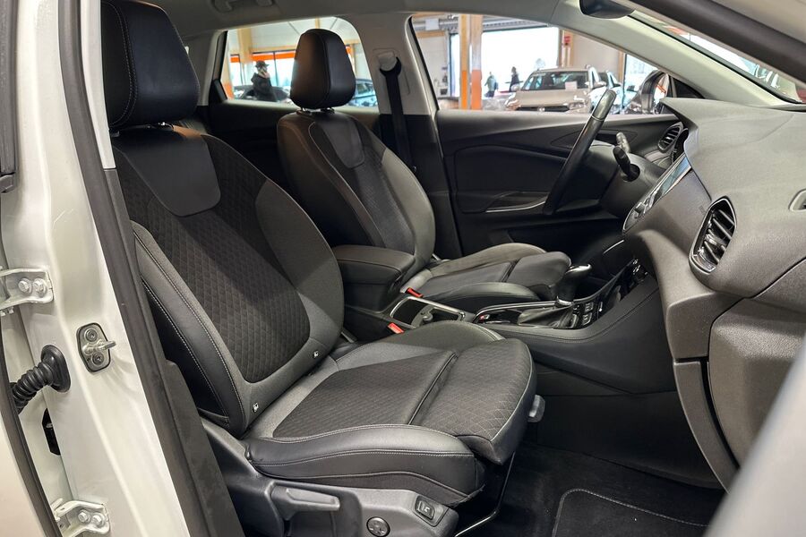 Opel Grandland X vaihtoauto