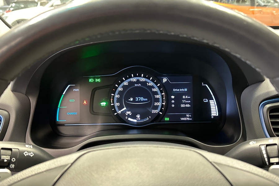 Hyundai IONIQ hybrid vaihtoauto