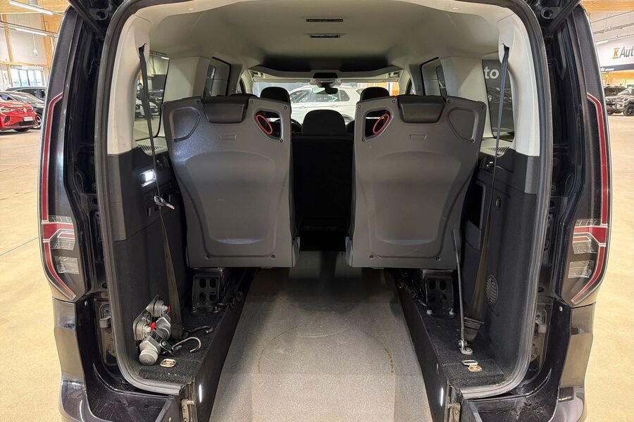 Volkswagen Caddy Maxi vaihtoauto