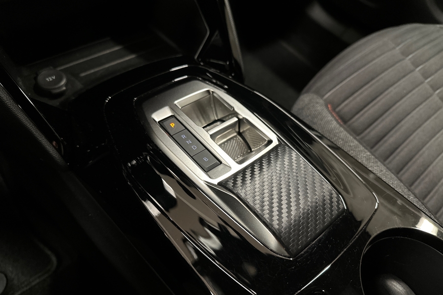 Peugeot e-2008 vaihtoauto