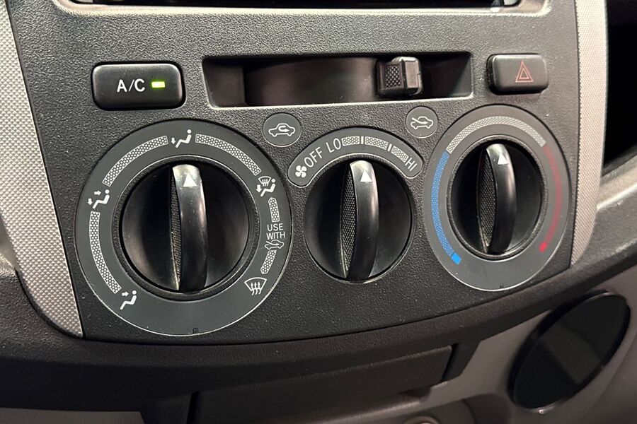 Toyota Hilux vaihtoauto