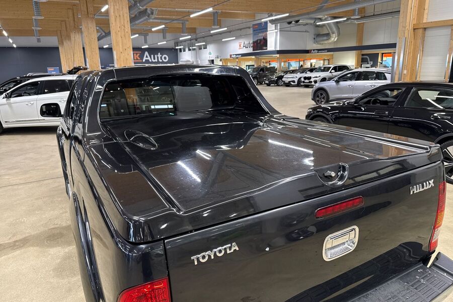 Toyota Hilux vaihtoauto