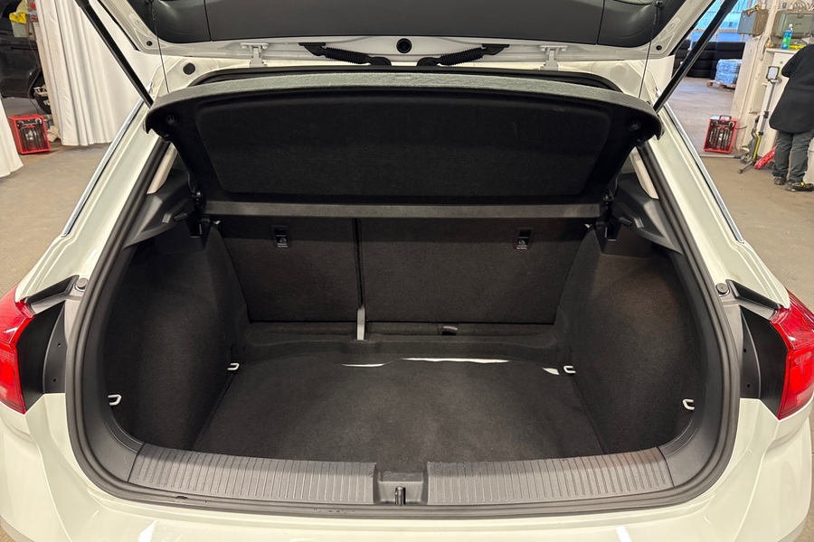 Volkswagen T-Roc vaihtoauto