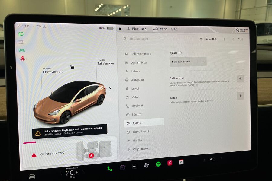 Tesla Model 3 vaihtoauto