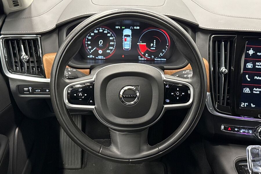 Volvo V90 vaihtoauto
