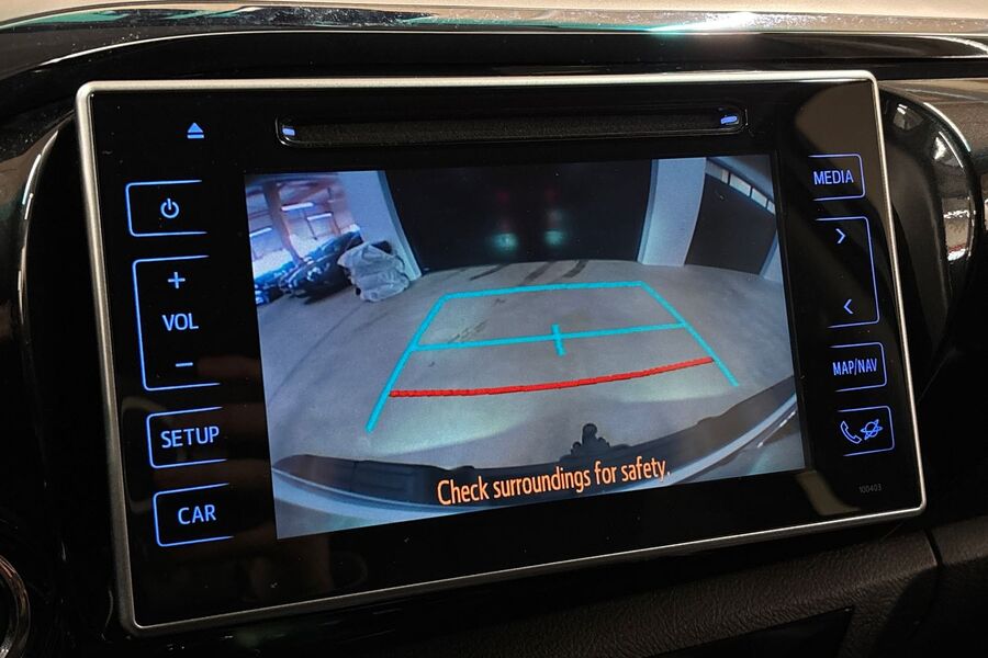 Toyota Hilux vaihtoauto