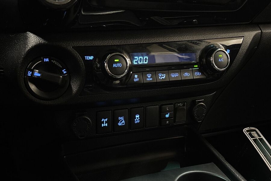 Toyota Hilux vaihtoauto