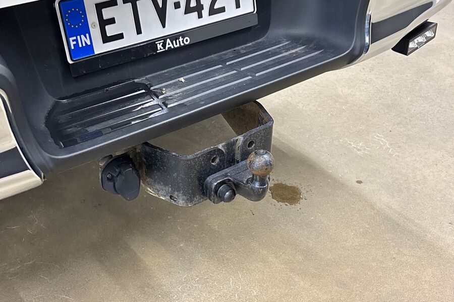 Toyota Hilux vaihtoauto