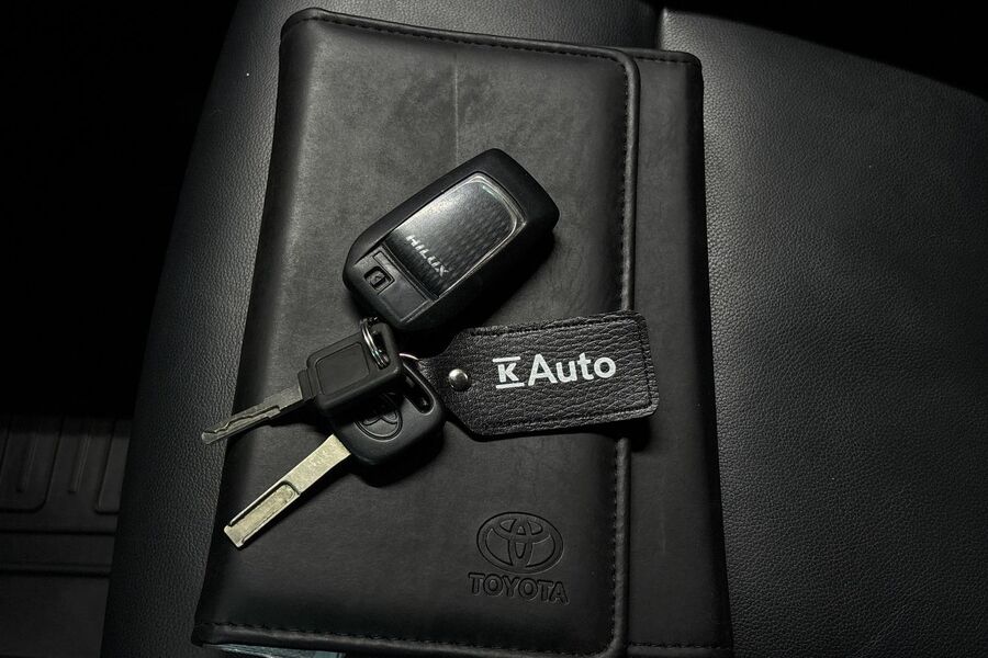 Toyota Hilux vaihtoauto