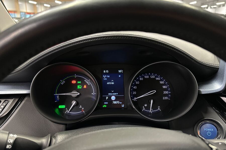 Toyota C-HR vaihtoauto