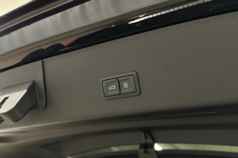 Audi Q8 e-tron vaihtoauto